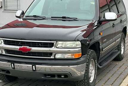 Chevrolet Tahoe 274.000 km 8.700 &euro; Neu-Ulm 89231