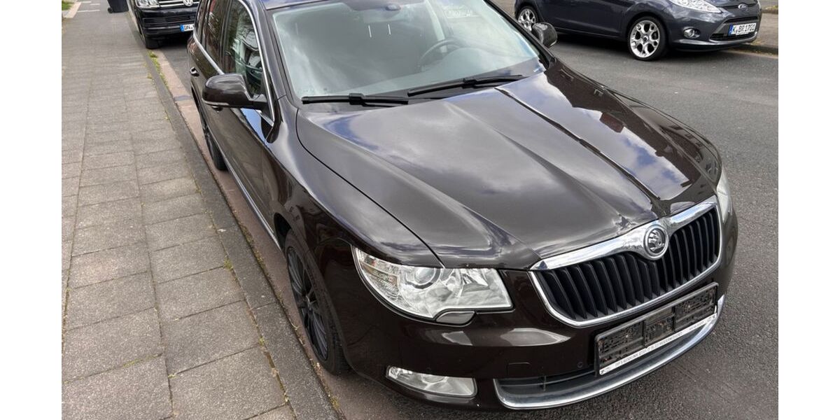 Skoda Superb 247.500 km 10.000 &euro; Köln 50769
