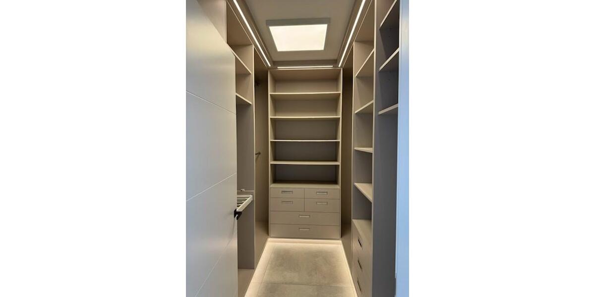 Etagenwohnung Cottbus - 3 Zimmer, 138 m&sup2;, 1.938&euro; | Angebot:26632400
