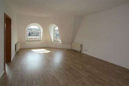 Wohnung Chemnitz Schloßchemnitz - 2 Zimmer, 50 m&sup2;, 260&euro; | Angebot:26870139