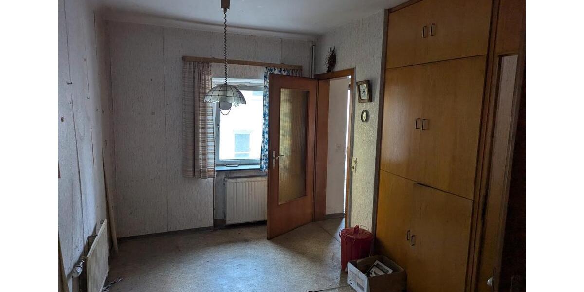 Einfamilienhaus Homburg - 4 Zimmer, 85 m&sup2;, 90.000&euro; | Angebot:27027323