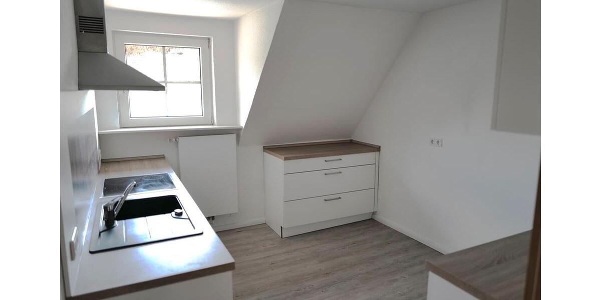 Dachgeschoßwohnung Himmelpforten - 3 Zimmer, 104 m&sup2;, 680&euro; | Angebot:25415007
