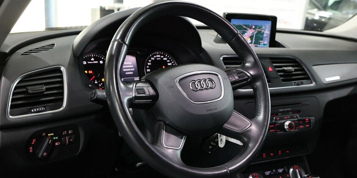 Audi Q3 2.0 TFSI QUATTRO SPORT / NAVI+KAMERA / ALLRAD 97.000 km 16.444 &euro; Hamm 59077