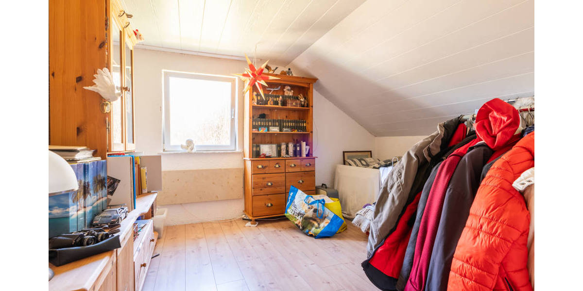 Einfamilienhaus Schöllnach Poppenberg - 5 Zimmer, 150 m&sup2;, 270.000&euro; | Angebot:26439536