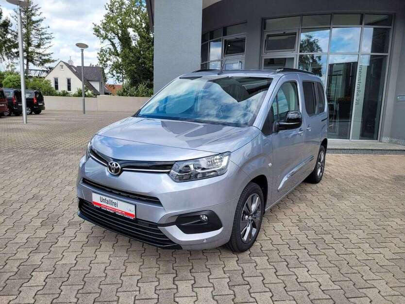 Toyota Proace 11.020 km 26.999 € Königsbrunn 86343