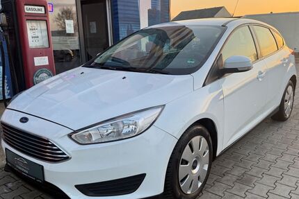 Ford Focus 99.999 km 6.999 &euro; Paderborn 33104
