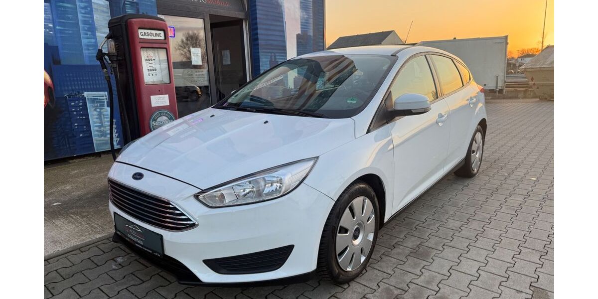 Ford Focus 99.999 km 6.999 &euro; Paderborn 33104