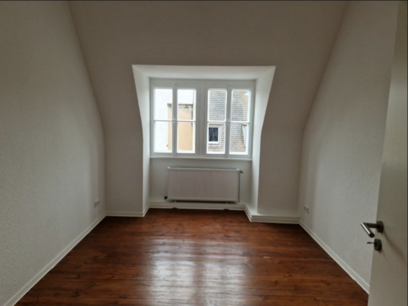 Zimmer in einer 5 Zimmer WG, neu renoviert, zentral in Nürnberg zu vermieten