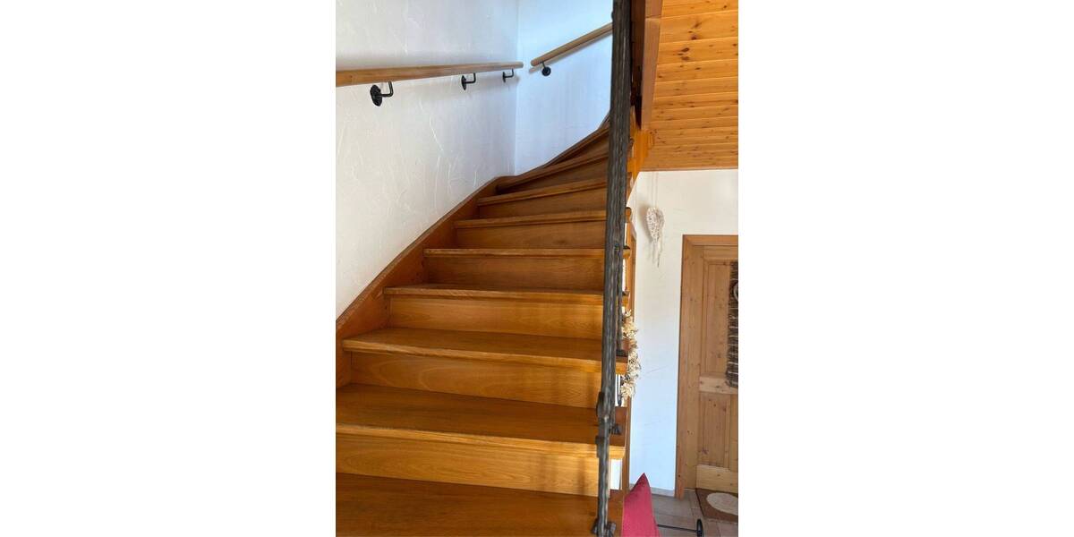 Mehrfamilienhaus, Wohnhaus Adelsdorf - 7 Zimmer, 176 m&sup2;, 611.000&euro; | Angebot:26807099