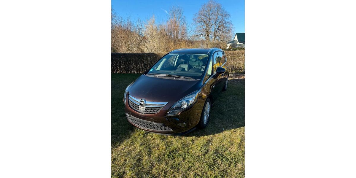 Opel Zafira Tourer 76.845 km 12.900 &euro; Feldberger Seenlandschaft 17258