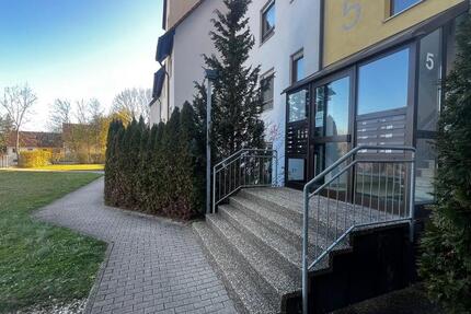 Wohnung Weil der Stadt - 2 Zimmer, 60 m&sup2;, 930&euro; | Angebot:26234291