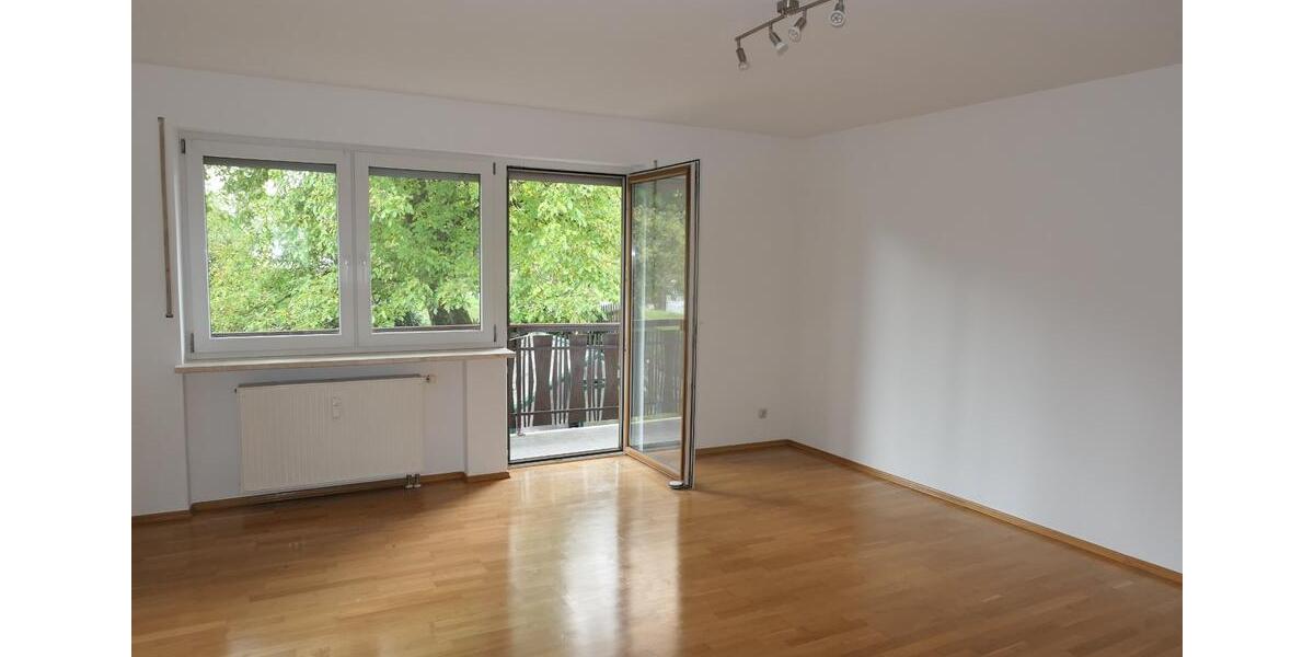 ** Sehr schön aufgeteilte, frisch renovierte 3-Zimmer-Wohnung ** zimmer