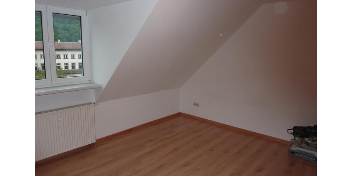 Dachgeschoßwohnung Gemünden am Main - 3 Zimmer, 70 m&sup2;, 445&euro; | Angebot:25351673