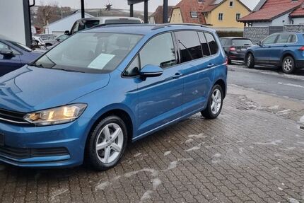 VW Touran 124.700 km 16.990 &euro; Stammheim 97509