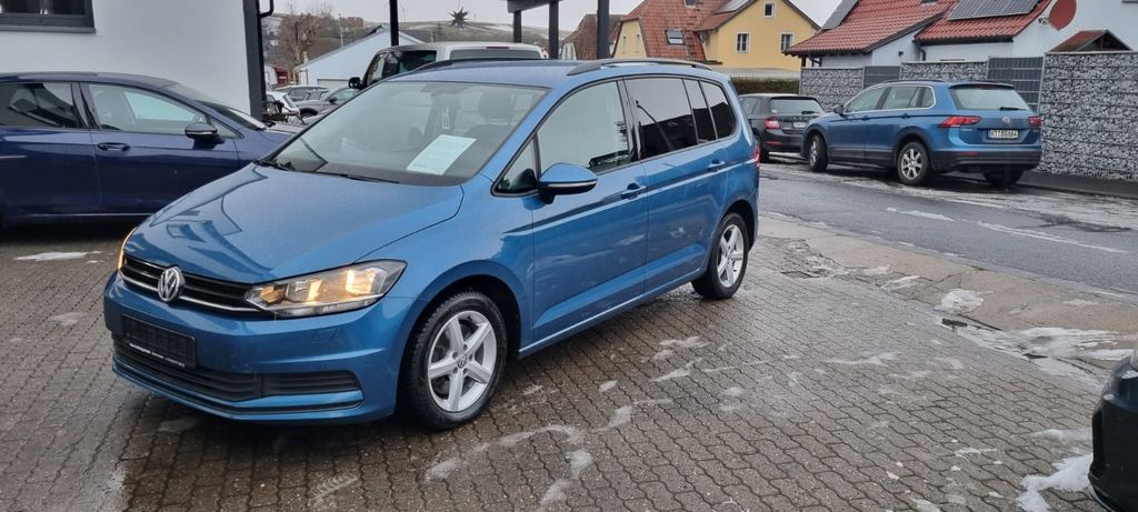 VW Touran 124.700 km 16.990 &euro; Stammheim 97509