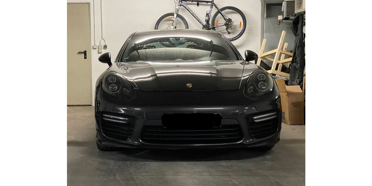 Porsche Panamera 130.000 km 44.500 &euro; Ludwigsburg 71633