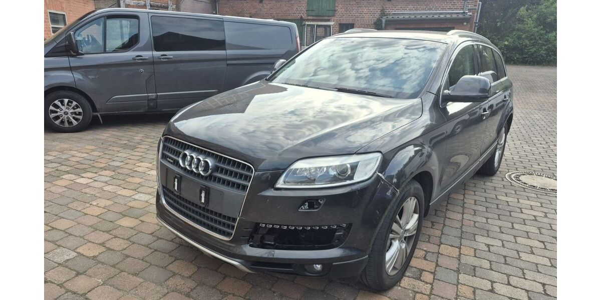 Audi Q7 258.775 km 8.750 &euro; Barsinghausen 30890