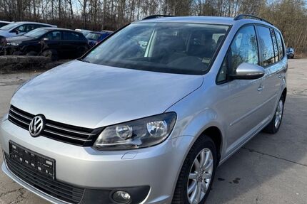 VW Touran 196.947 km 7.490 &euro; Chemnitz 09114