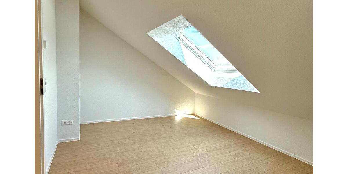 Reihenhaus Weingarten (Baden) - 5 Zimmer, 123 m&sup2;, 1.780&euro; | Angebot:24548721