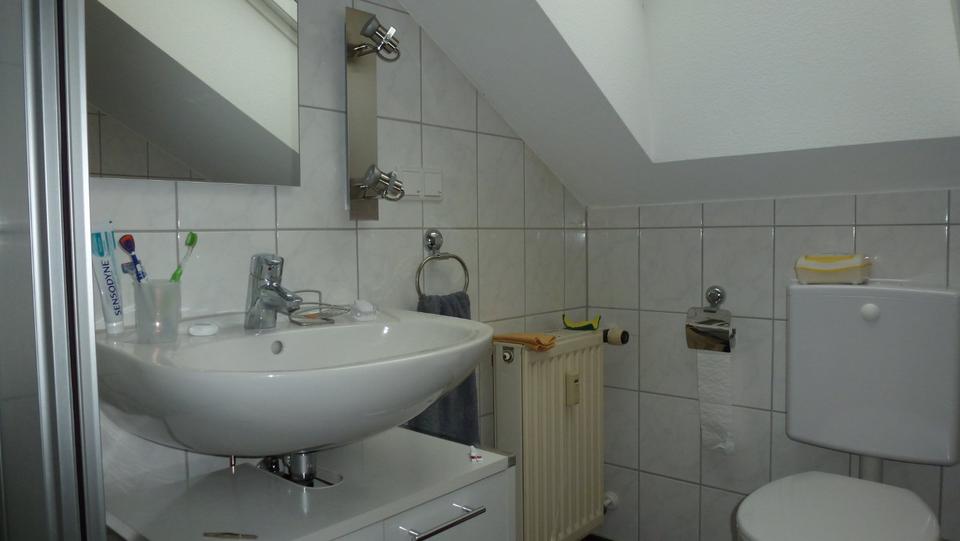Dachgeschoßwohnung Steinhagen - 2 Zimmer, 44 m&sup2;, 370&euro; | Angebot:25270816