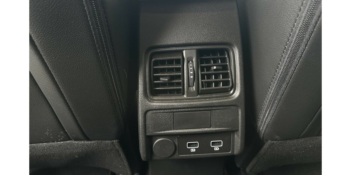 Renault Arkana Deutsch Techno MildHyb140EDC/SitzH/360° 13.900 km 23.990 &euro; Donauwörth 86609