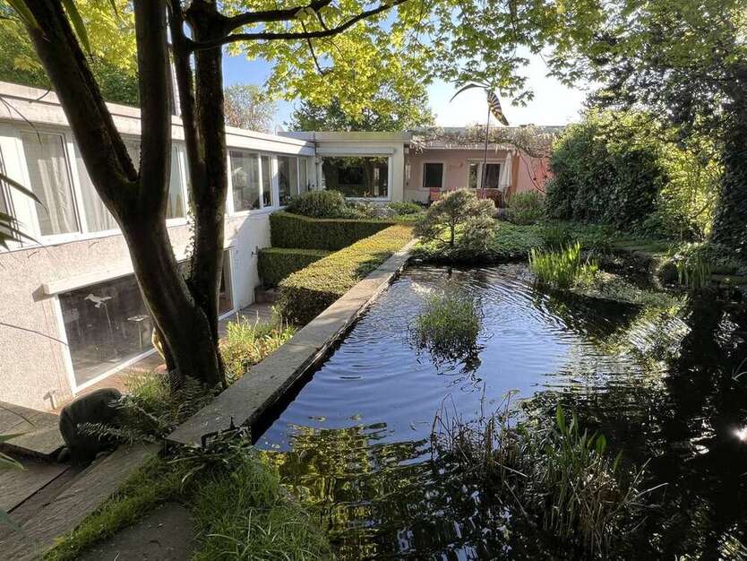 Haus zum Kaufen in Neuss 780.000 € 250 m² 6 zimmer