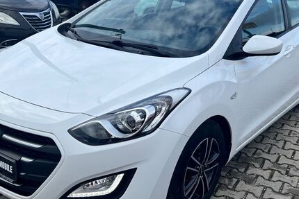 Hyundai i30 101.470 km 8.000 € Nürnberg 90431