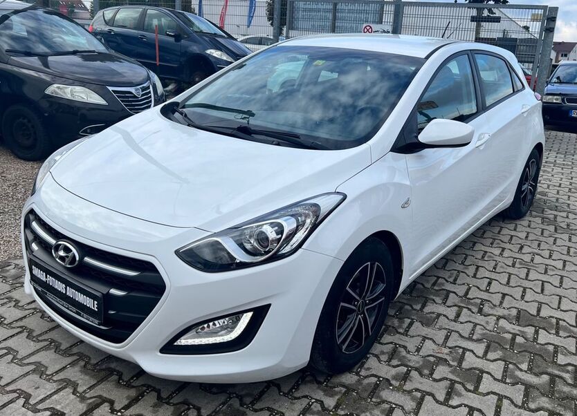 Hyundai i30 101.470 km 8.000 € Nürnberg 90431