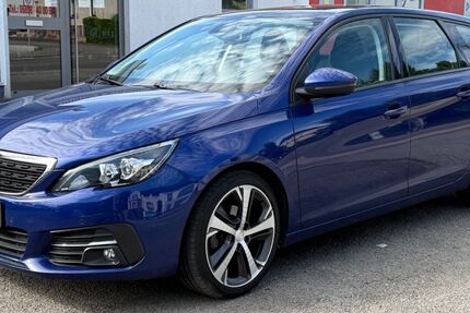 Peugeot 308 104.644 km 9.900 &euro; Völklingen 66333