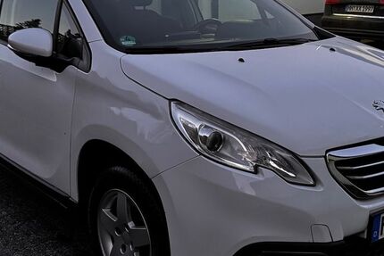 Peugeot 2008 180.000 km 2.999 &euro; Hamburg 22147