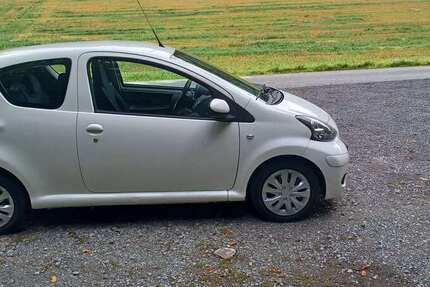 Toyota Aygo 143.800 km 1.750 &euro; Paderborn, Stadt 33100