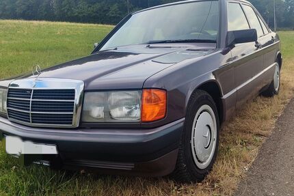 Mercedes-Benz 190 210.000 km 4.250 &euro; Engen 78234