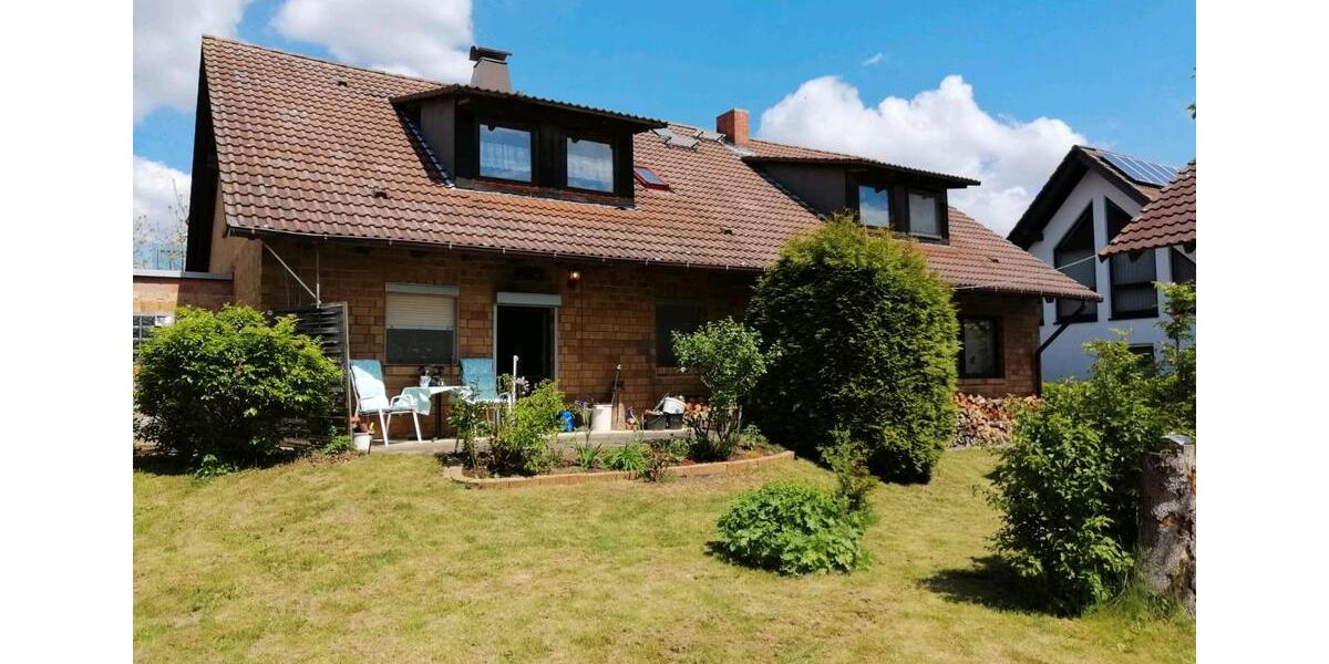 Einfamilienhaus Fritzlar - 8 Zimmer, 183 m&sup2;, 250.000&euro; | Angebot:27119332
