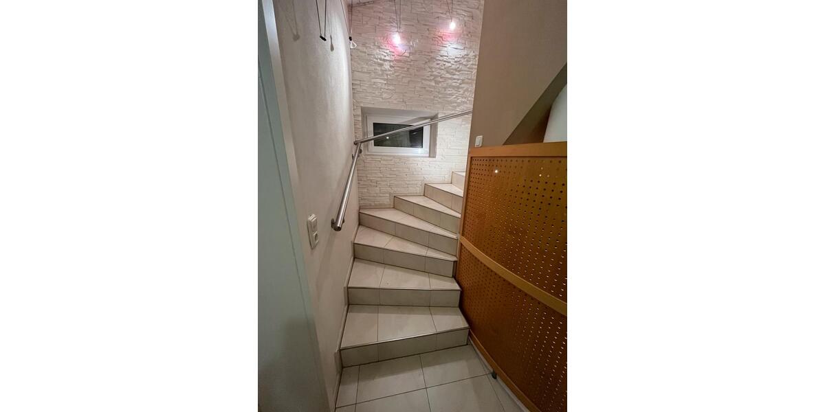 Einfamilienhaus Mühldorf am Inn - 9 Zimmer, 240 m&sup2;, 1.350.000&euro; | Angebot:24422783