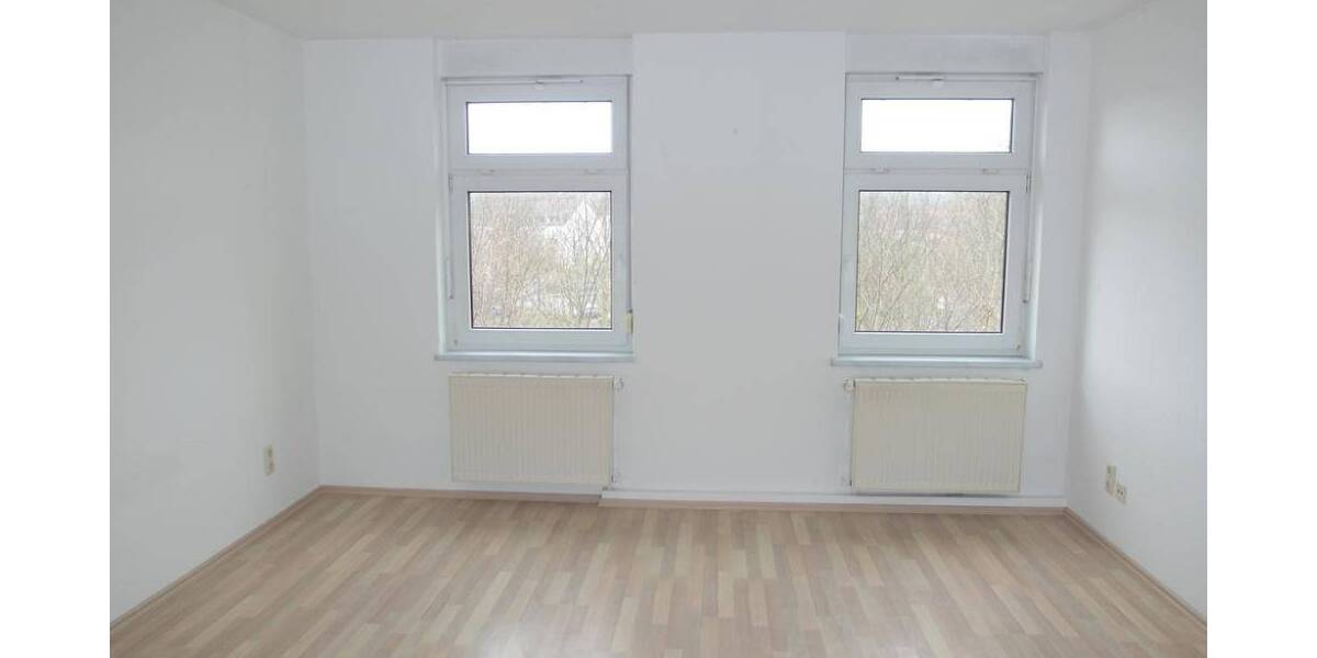 Etagenwohnung Döbeln Sörmitz - 3 Zimmer, 74 m&sup2;, 385&euro; | Angebot:26028680