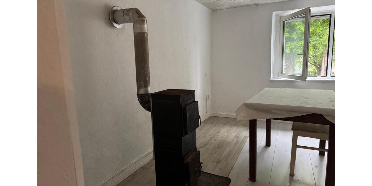 Einfamilienhaus An der Schmücke - 4 Zimmer, 110 m&sup2;, 49.000&euro; | Angebot:27018007
