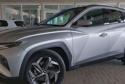 Hyundai TUCSON 25.253 km 34.750 € Steinbergkirche 24972