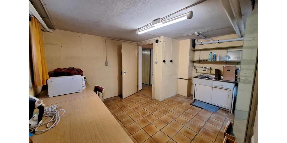 Mehrfamilienhaus, Wohnhaus Villingen-Schwenningen Schwenningen - 8 Zimmer, 202 m&sup2;, 480.000&euro; | Angebot:23593702