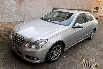 Mercedes-Benz E 220 250.000 km 6.800 &euro; Hungen 35410