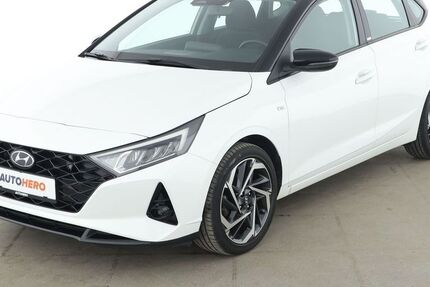 Hyundai i20 37.080 km 17.590 &euro; Dresden 01187