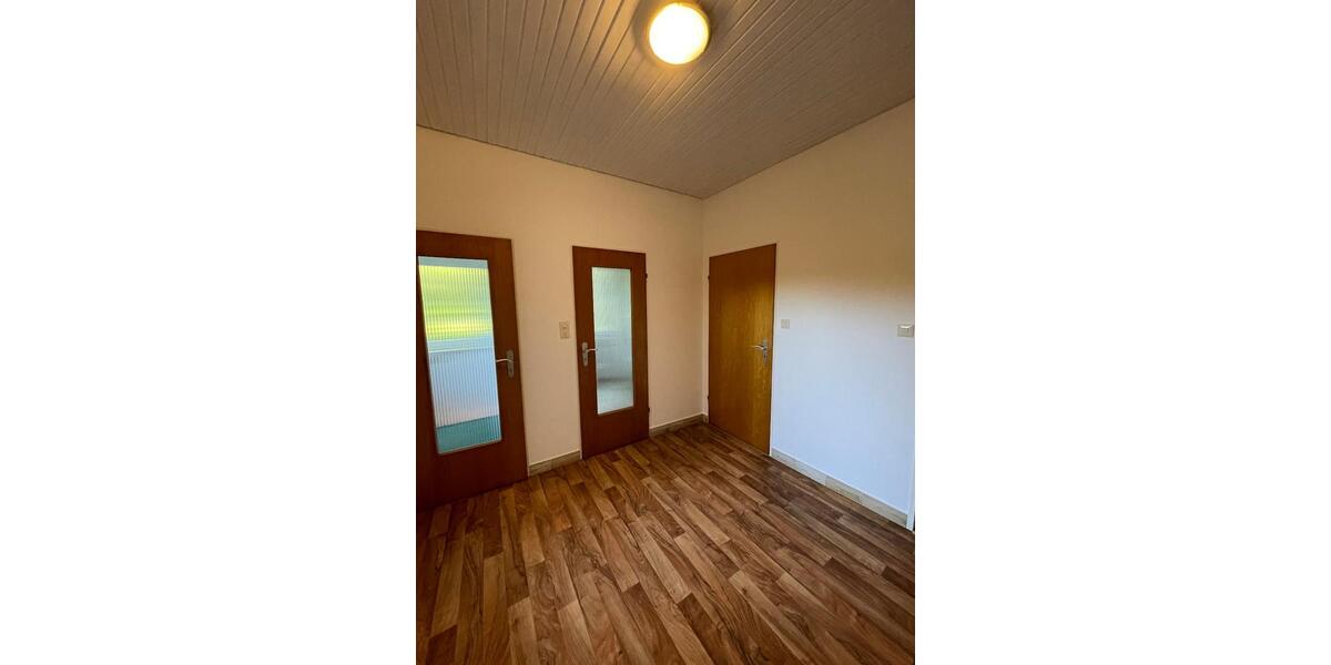 Einfamilienhaus Hatten - 2.5 Zimmer, 105 m&sup2;, 350.000&euro; | Angebot:24680957