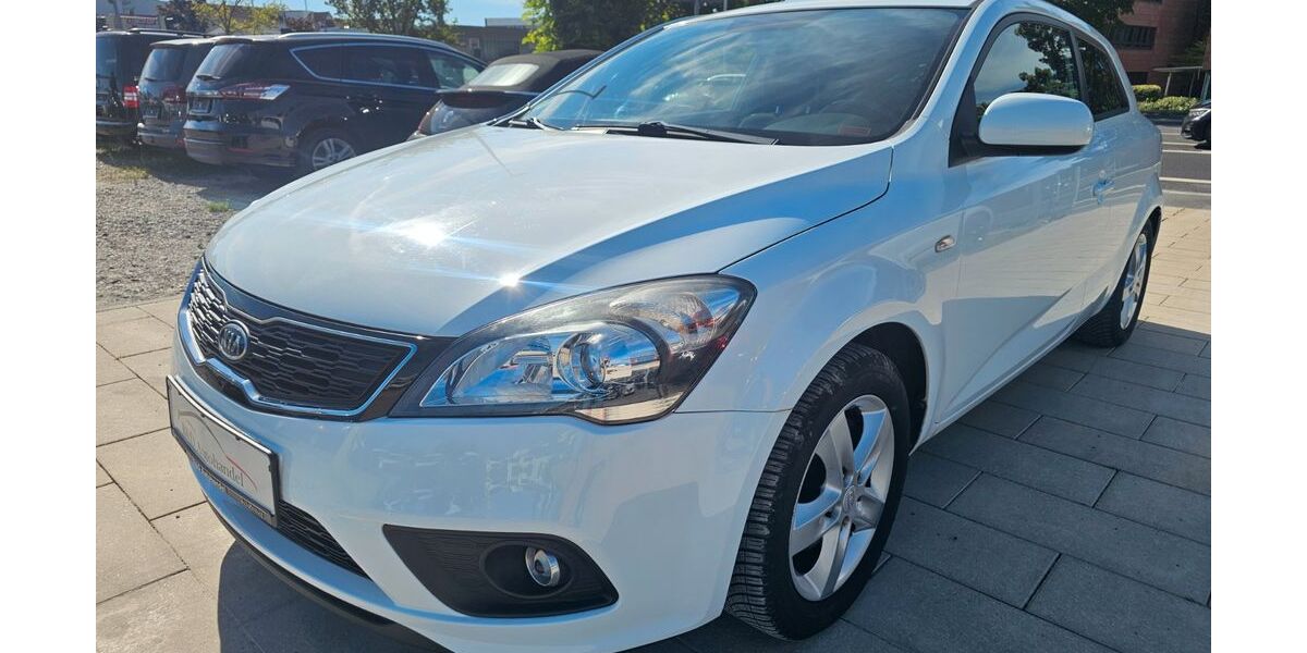 Kia ceed / Ceed 136.000 km 6.450 &euro; Aschaffenburg 63741