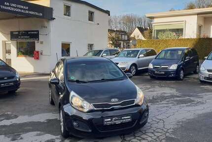 Kia Rio 180.000 km 2.999 &euro; Wuppertal 42327