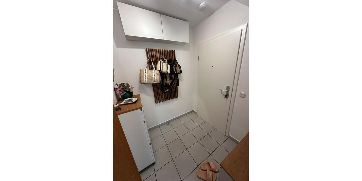 Dachgeschoßwohnung Kreuztal - 3 Zimmer, 72 m&sup2;, 180.000&euro; | Angebot:27171412