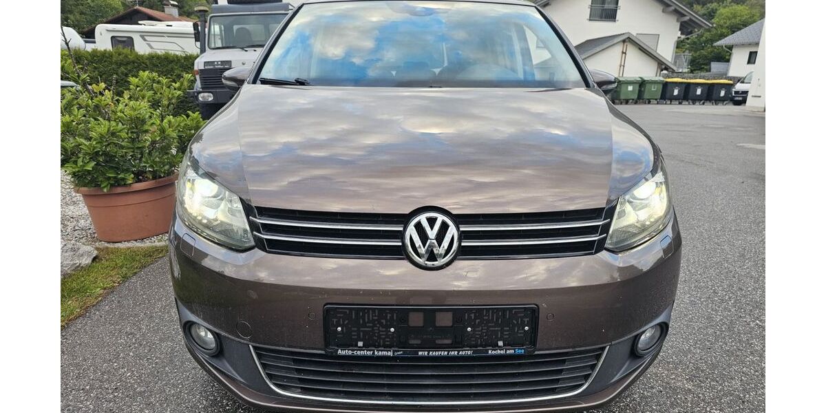 VW Touran 128.790 km 9.990 &euro; Kochel am see bei München 82431