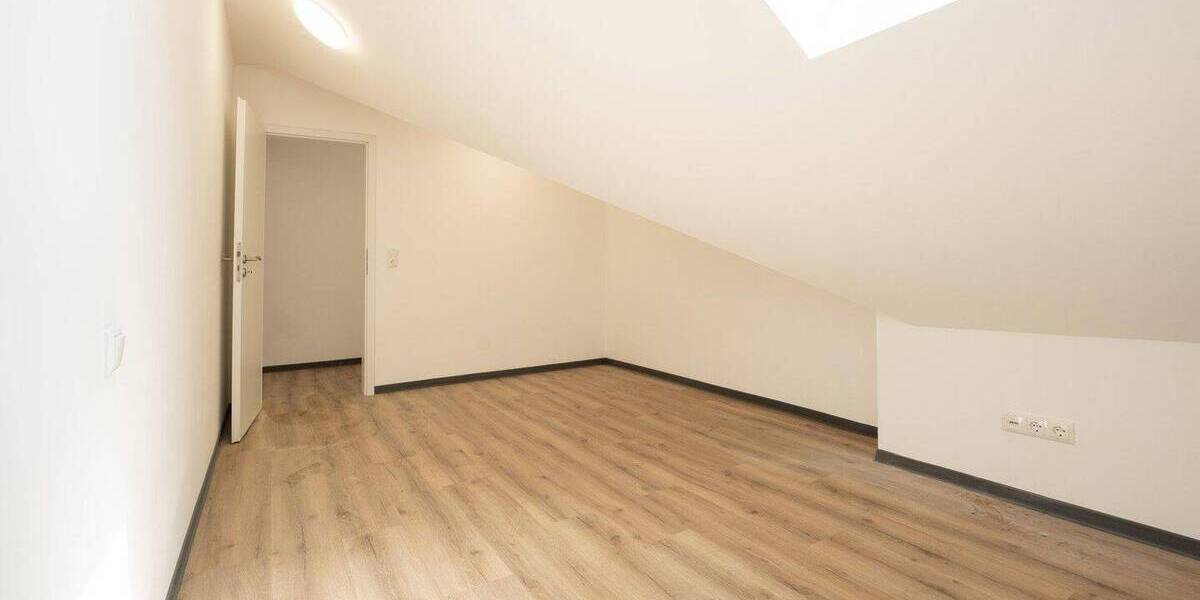 Etagenwohnung Buchenberg - 4 Zimmer, 129 m&sup2;, 1.550&euro; | Angebot:26866287