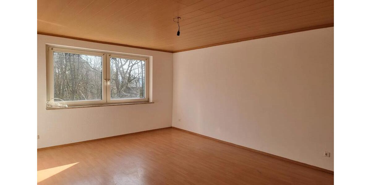 Etagenwohnung Idar-Oberstein Oberstein - 3 Zimmer, 84 m&sup2;, 85.000&euro; | Angebot:27042570