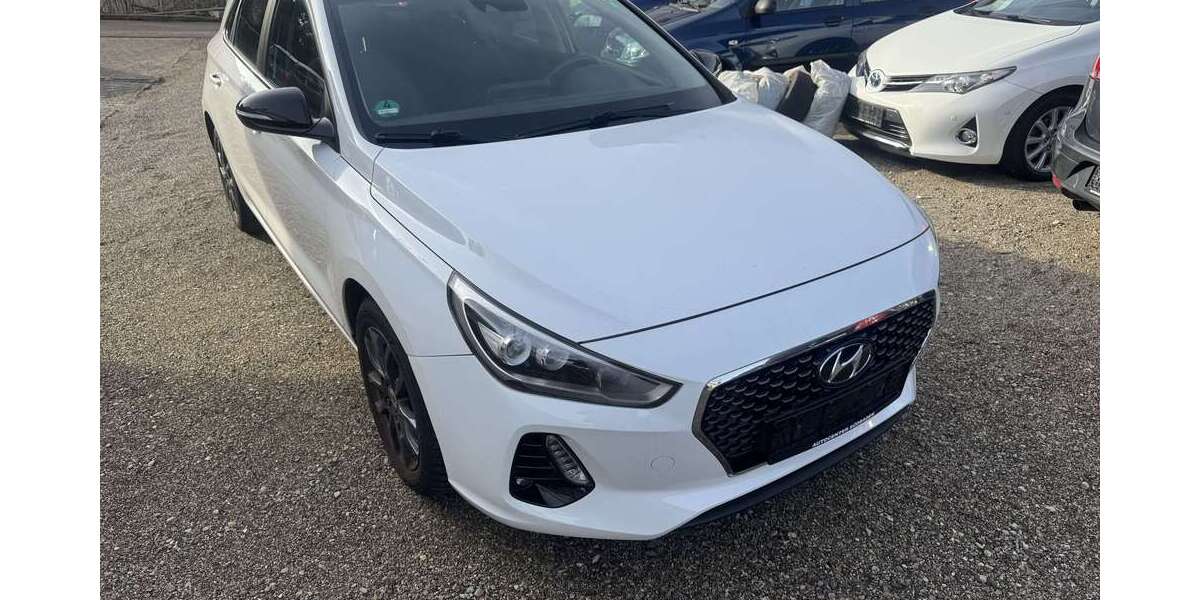 Hyundai i30 120.000 km 11.900 &euro; Bad Krozingen 79189