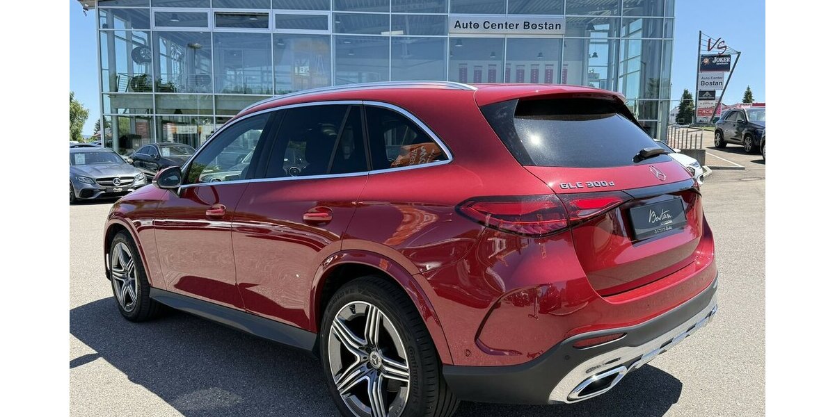 Mercedes-Benz GLC 300 d AMG/PANORAMA/4-MATIC/NAVI/MBUX/1.HAND 39.620 km 49.900 &euro; Villingen-Schwenningen 78054