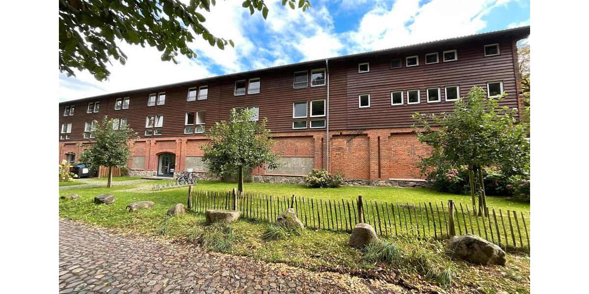Attraktive 2-Zimmer-Wohnung mit großzügigen 102,56 m² in Ratzeburg 2 zimmer